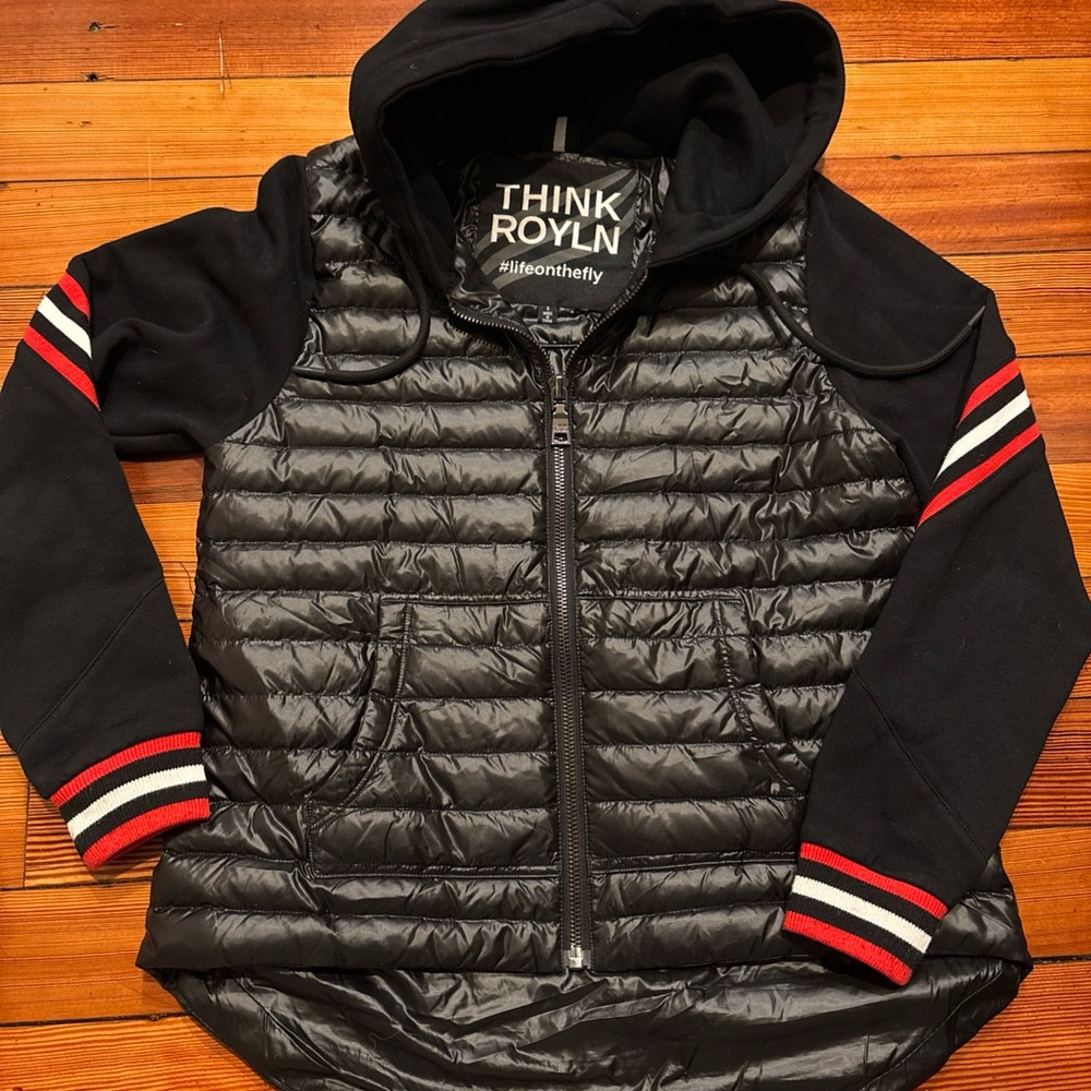 Women’s THINK ROYLN Black Puffer Hooded Jacket, size small EUC Rare